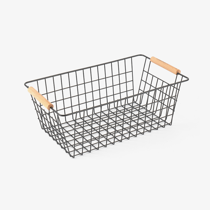 Oppbevaringskurv med trehåndtak
