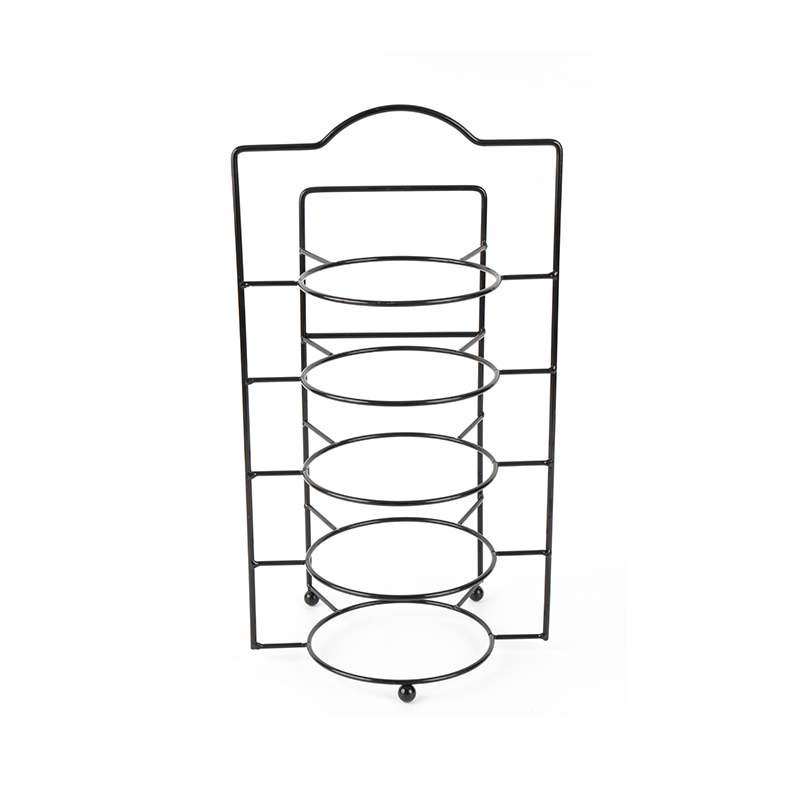 Serveringsstativ i nivå med skåler og fat